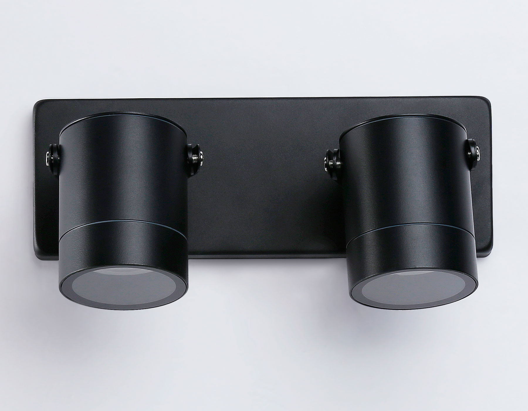 ST3888/2 BK черный IP54 GU10/2 max 35W 250*80*85